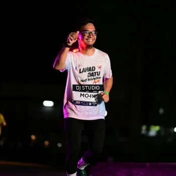 Runner Photo 7894159