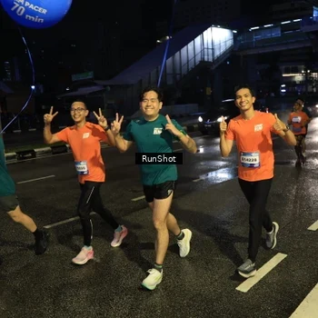 Runner Photo 7894175