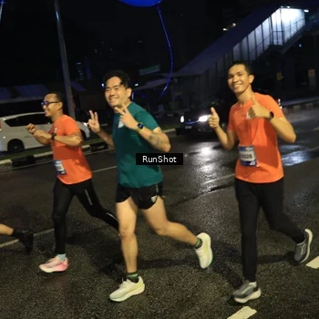 Runner Photo 7894188