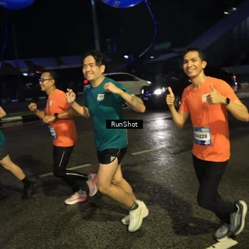 Runner Photo 7894189