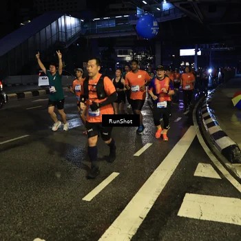 Runner Photo 7894216