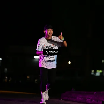 Runner Photo 7894225