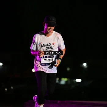 Runner Photo 7894235