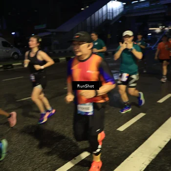 Runner Photo 7894249