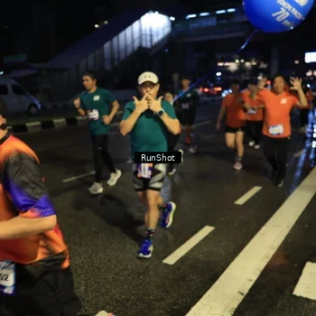 Runner Photo 7894259