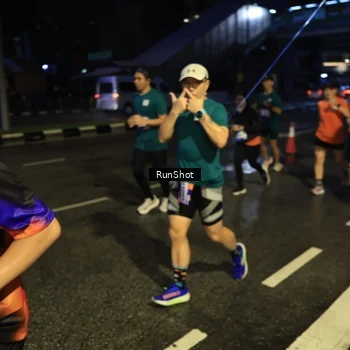 Runner Photo 7894265