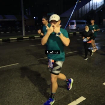 Runner Photo 7894271