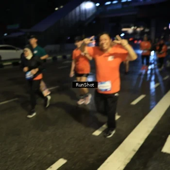 Runner Photo 7894300