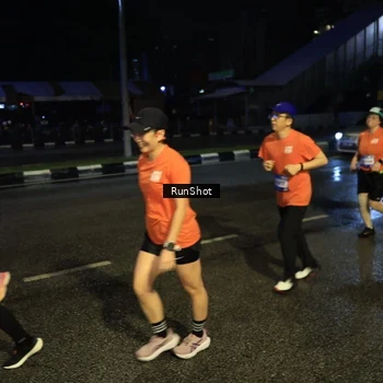 Runner Photo 7894331