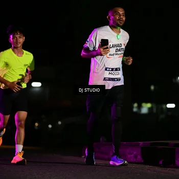 Runner Photo 7894336