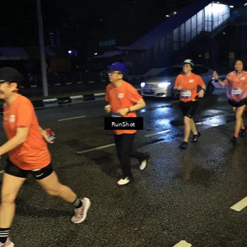Runner Photo 7894343