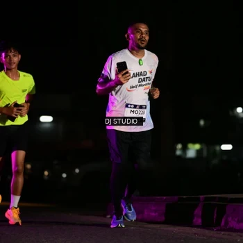 Runner Photo 7894350