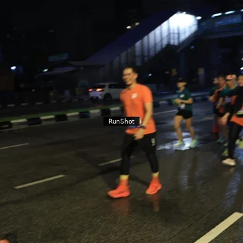 Runner Photo 7894372
