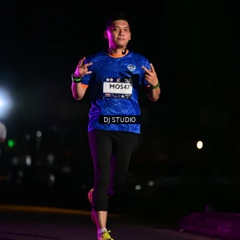 Runner Photo 7894373
