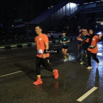 Runner Photo 7894377