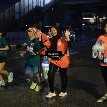 Runner Photo 7894392