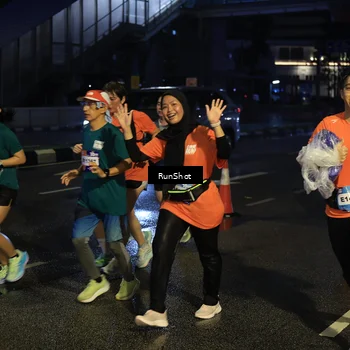 Runner Photo 7894393