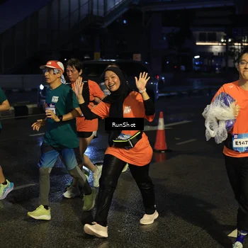 Runner Photo 7894398