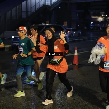 Runner Photo 7894402
