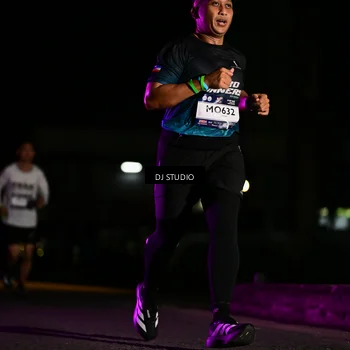Runner Photo 7894415