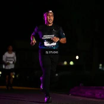 Runner Photo 7894418
