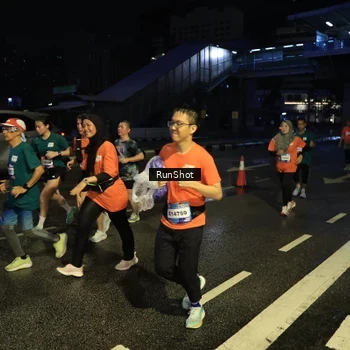 Runner Photo 7894422