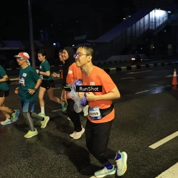 Runner Photo 7894427