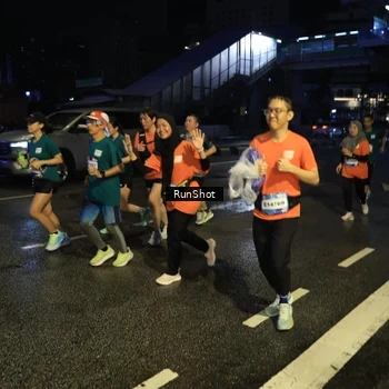 Runner Photo 7894441