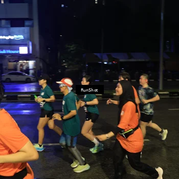 Runner Photo 7894445