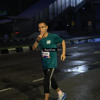 Runner Photo 7894477