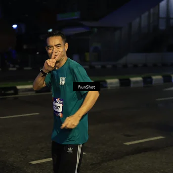 Runner Photo 7894481