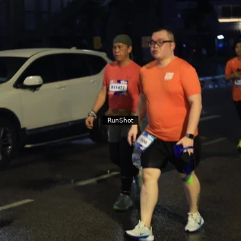 Runner Photo 7894535