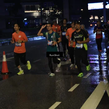 Runner Photo 7894549