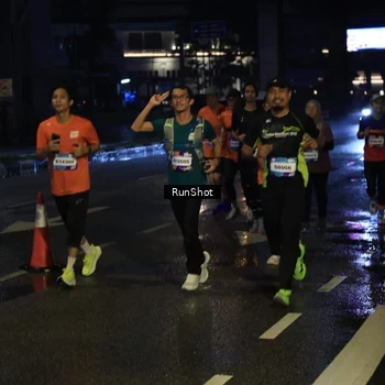 Runner Photo 7894552