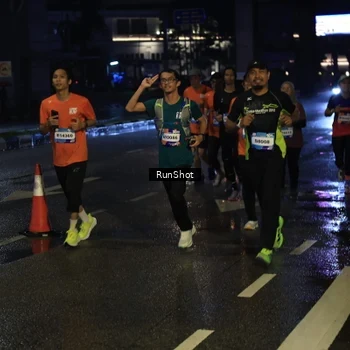 Runner Photo 7894553
