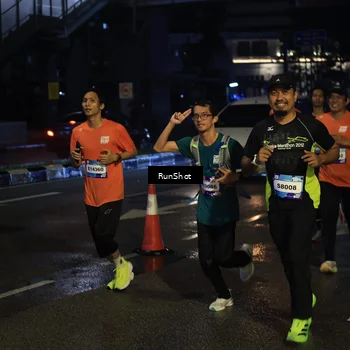 Runner Photo 7894572