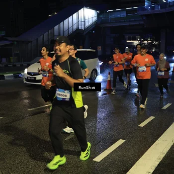 Runner Photo 7894594