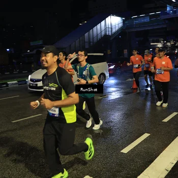 Runner Photo 7894602