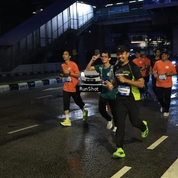 Runner Photo 7894608