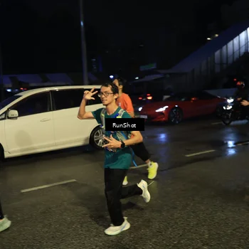 Runner Photo 7894618