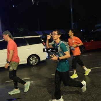 Runner Photo 7894637