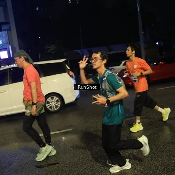 Runner Photo 7894640