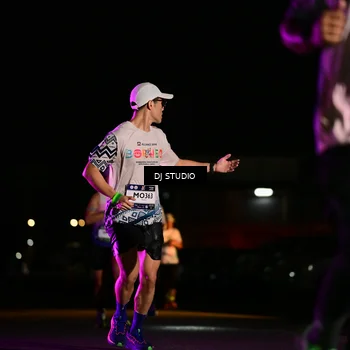 Runner Photo 7894641