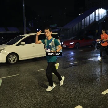 Runner Photo 7894651