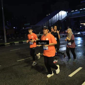 Runner Photo 7894659