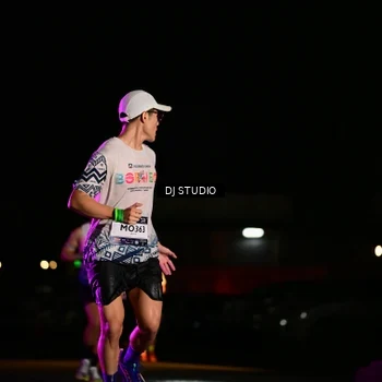 Runner Photo 7894661