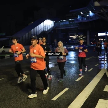Runner Photo 7894666