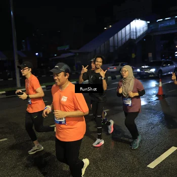 Runner Photo 7894669