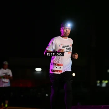 Runner Photo 7894691