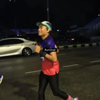 Runner Photo 7894745